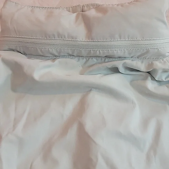 NWT Athleta Mint Green Everywhere Windbreaker Jacket w/ Hidden Hood. Small - Picture 9 of 12